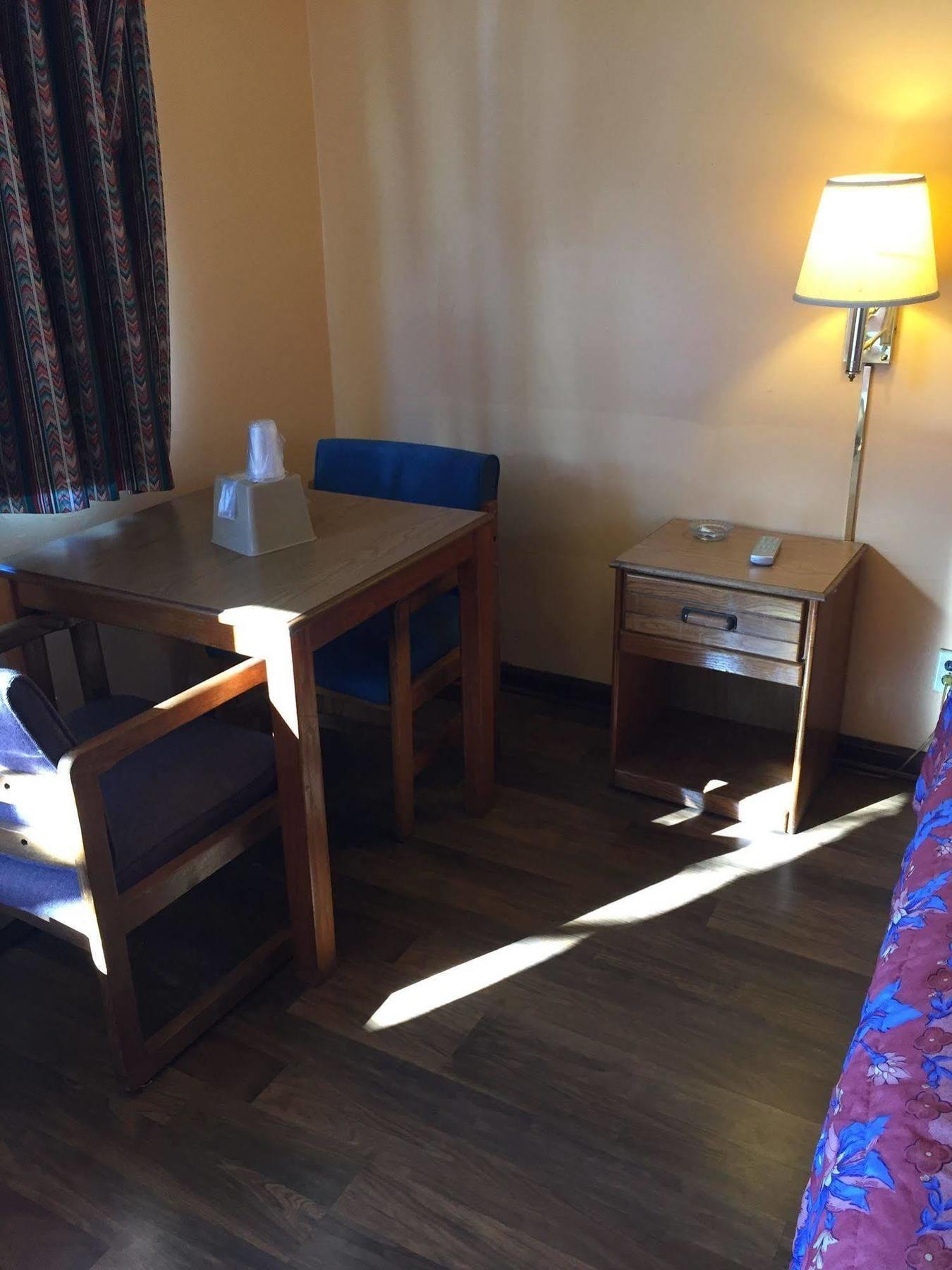 פורטסמות' Royal Inn מראה חיצוני תמונה