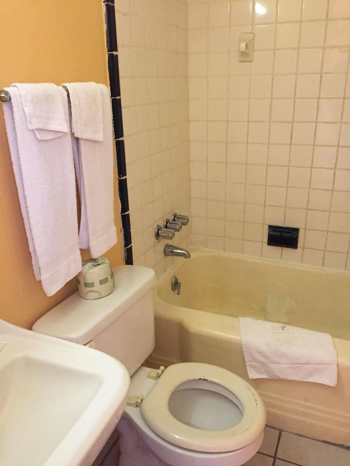 פורטסמות' Royal Inn מראה חיצוני תמונה